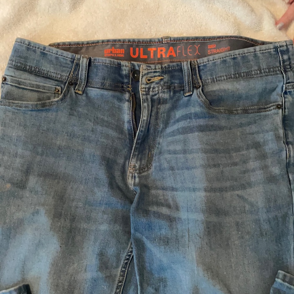 Nice pair of jeans, no rips or hole or tears